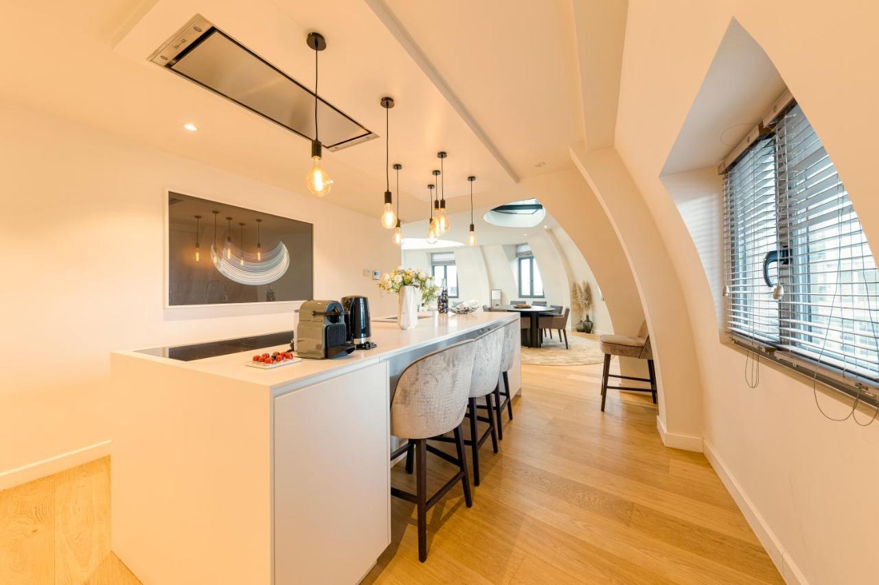 Triplex Penthouse In The Center Bruxelles