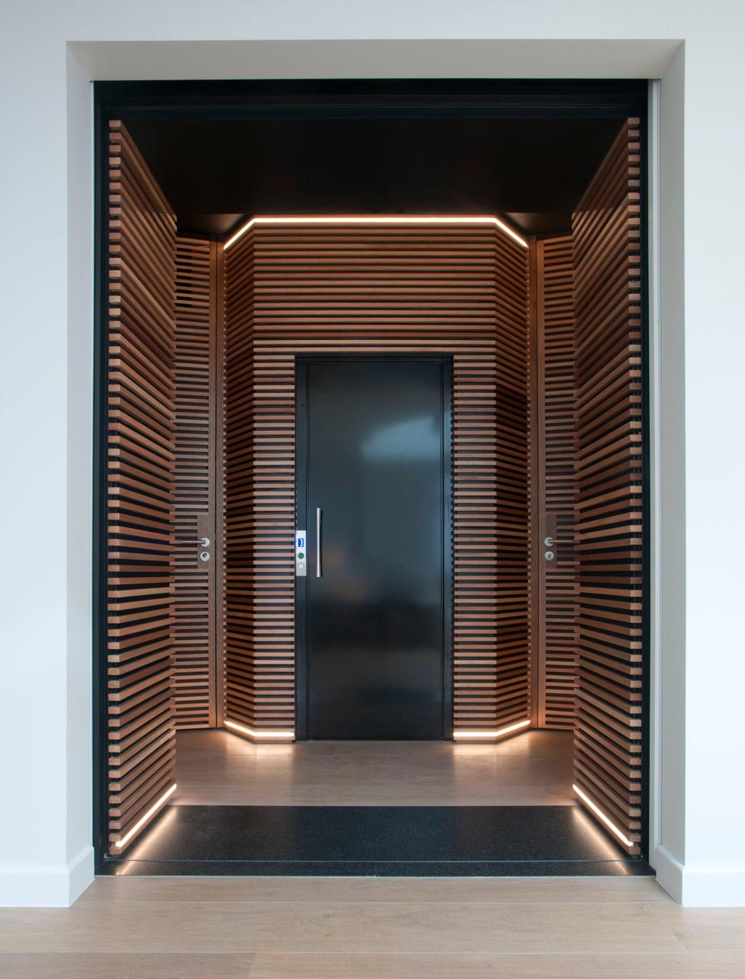 Triplex Penthouse In The Center Bruxelles