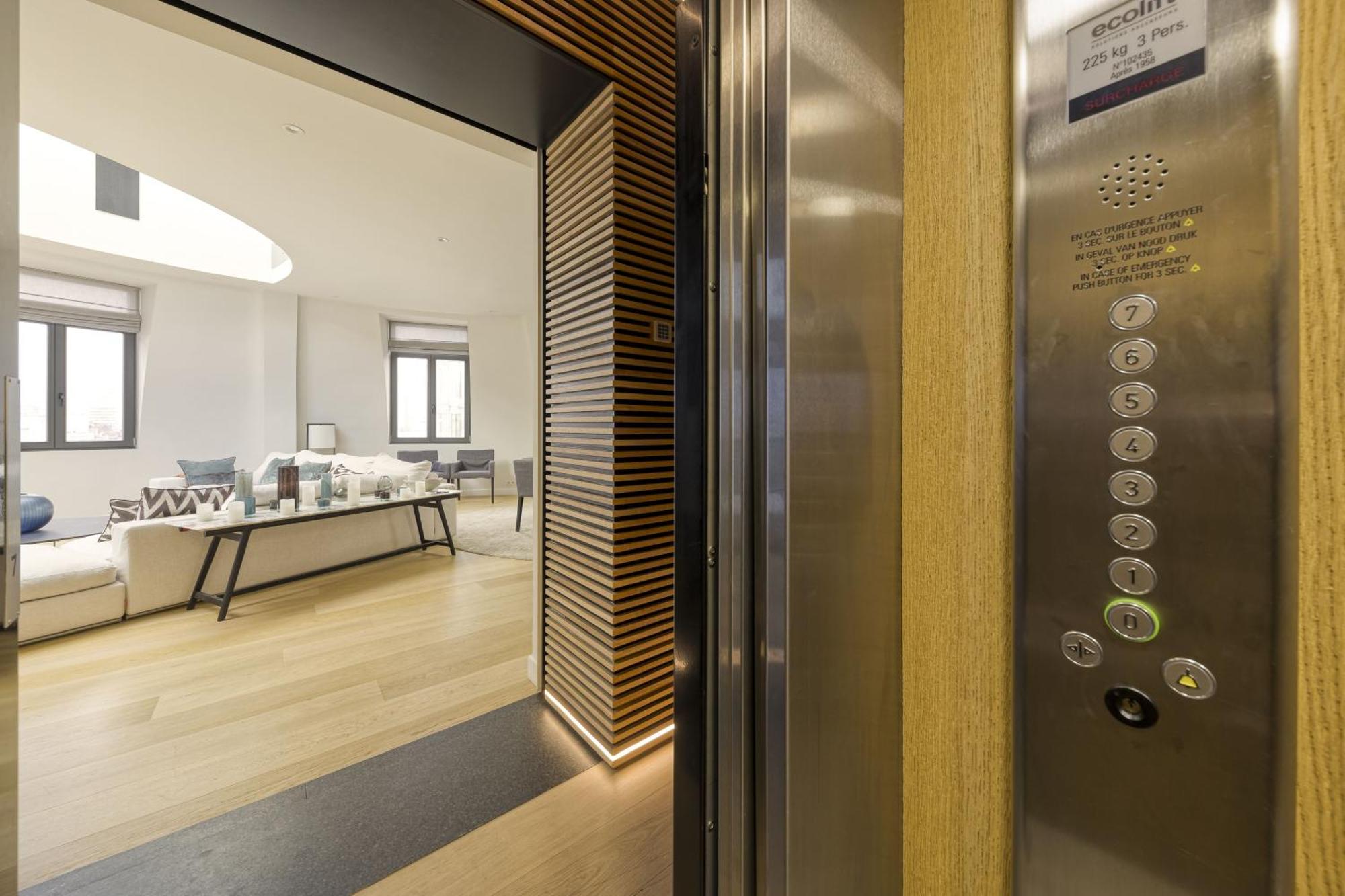 Aparthotel Triplex Penthouse In The Center Bruxelles